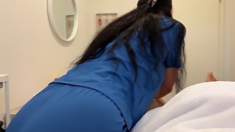放松结束,诱惑从Eva Keks那双勾魂摄魄的手开始。
